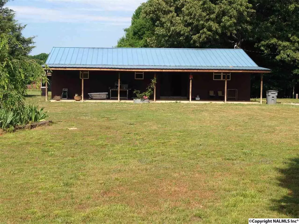 Anderson, AL 35610,173 County Road 527 #1