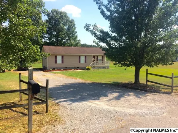 67 W D Harvey Road, Falkville, AL 35622