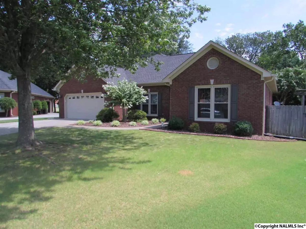 Decatur, AL 35603,2804 Dunbarton Court SW