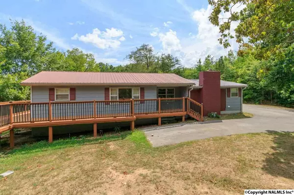 552 County Road 255, Bridgeport, AL 35740