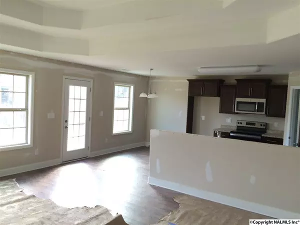Decatur, AL 35603,3008 SW Monterey Drive