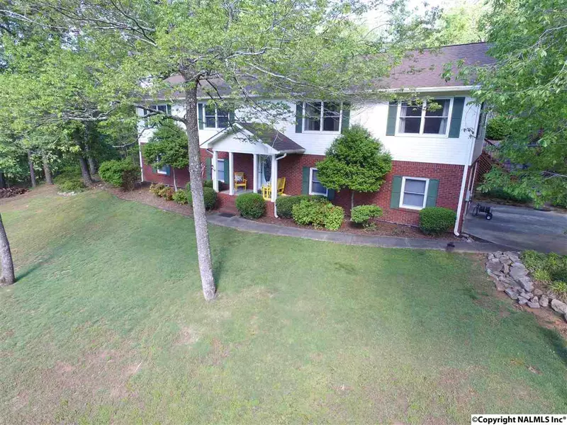 3708 Windsor Drive, Guntersville, AL 35976