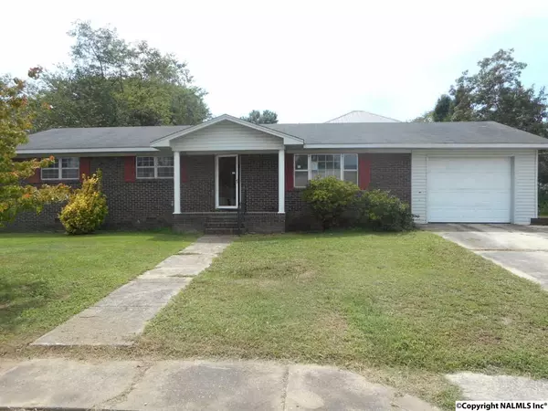 301 2nd Street S, Oneonta, AL 35121