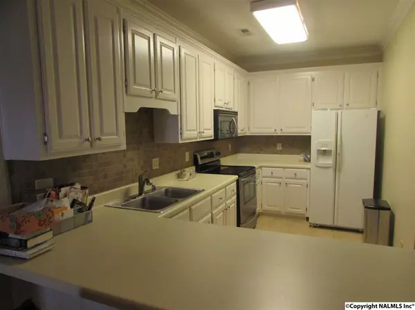 Decatur, AL 35601,1613 SE Riverbend Place SE