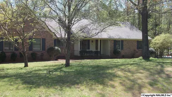 100 Dewberry Drive, New Market, AL 35761