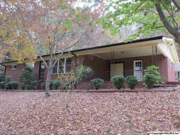 2108 NW Forest Avenue, Fort Payne, AL 35967