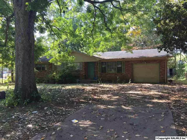 2204 Euclid Road, Huntsville, AL 35810