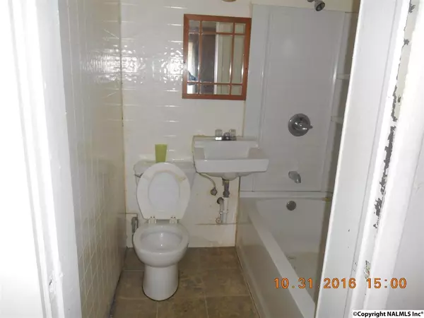 Attalla, AL 35954,904 Bynum Avenue