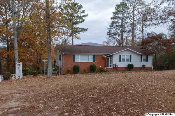 1930 Bob Jones Road, Scottsboro, AL 35769