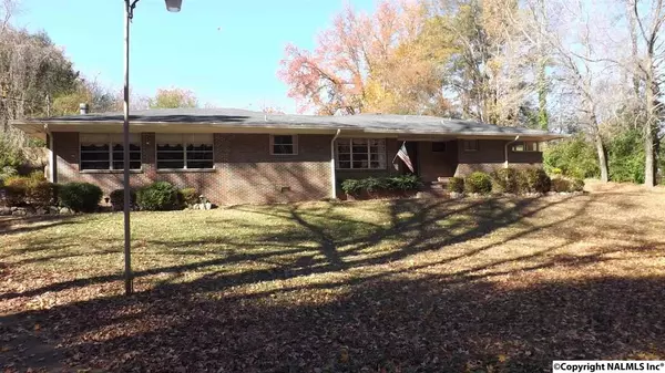 413 Redbud Drive, Gadsden, AL 35901