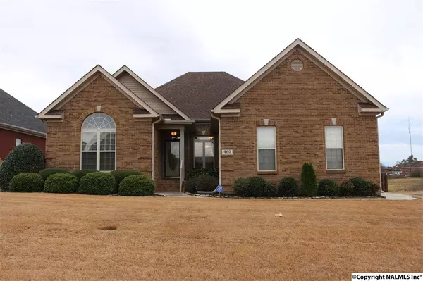 460 Summit Lakes Drive, Athens, AL 35613