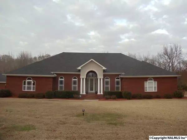 106 Sundberg Drive, Hazel Green, AL 35750