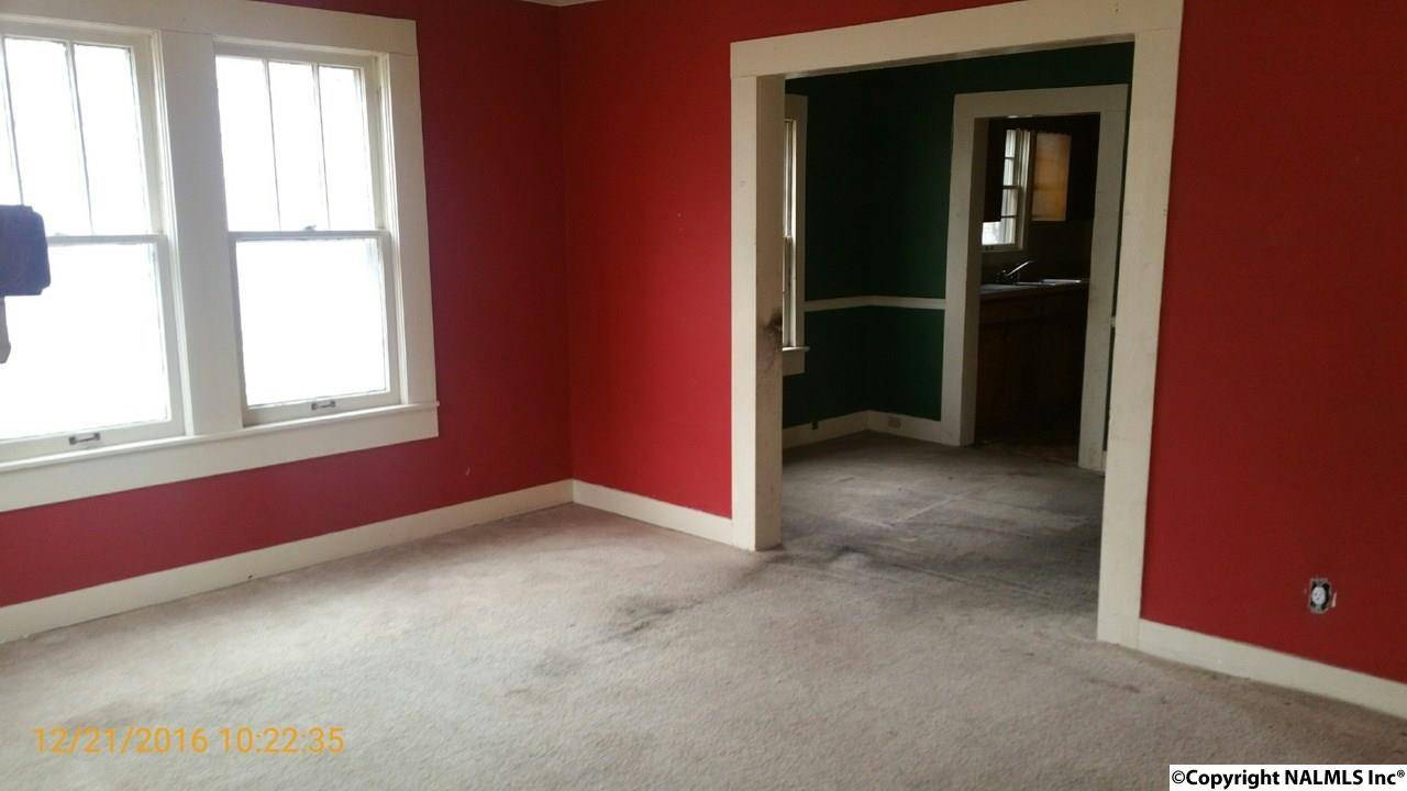 Gadsden, AL 35903,917 Virginia Avenue