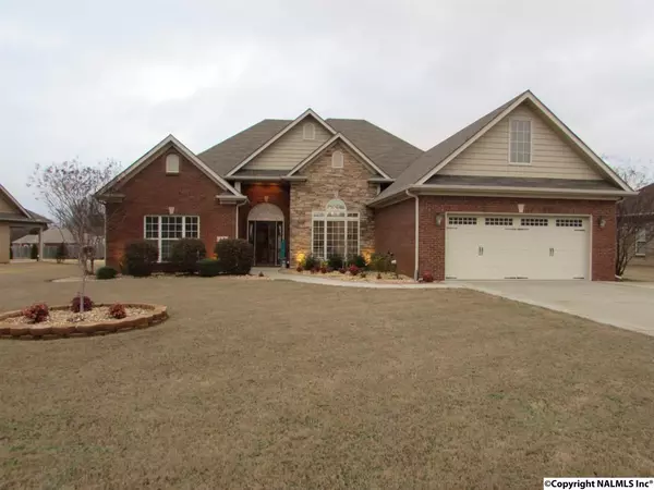 64 Mountain Cove Drive, Trinity, AL 35673