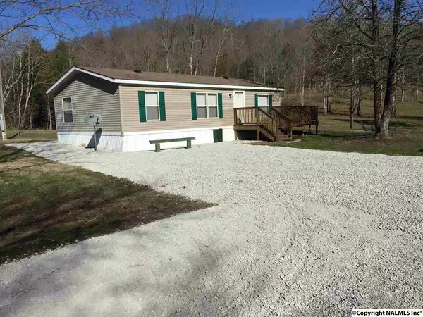 114 Young Hollow Road, Pulaski, TN 38478