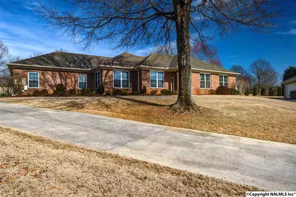 108 Red Paw Drive SW, Huntsville, AL 35824