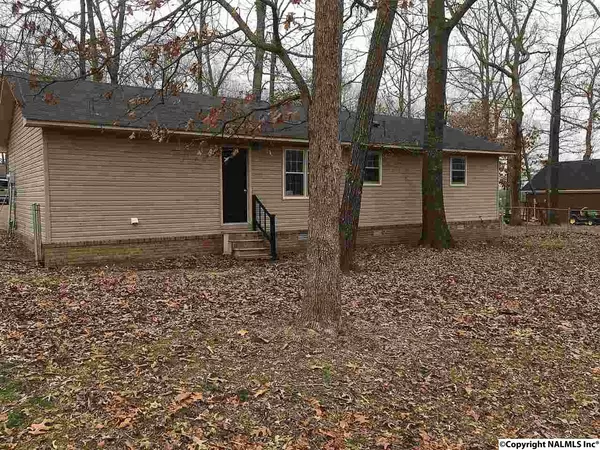 Athens, AL 35613,21795 Hickory Hill Lane