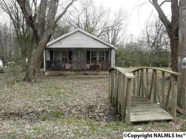 Elora, TN 37328,11 Jacks Road