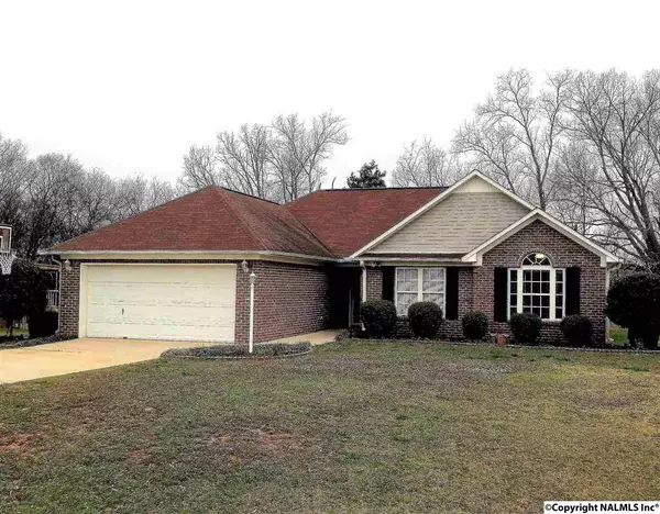 112 Tanner Ridge Circle, New Market, AL 35761