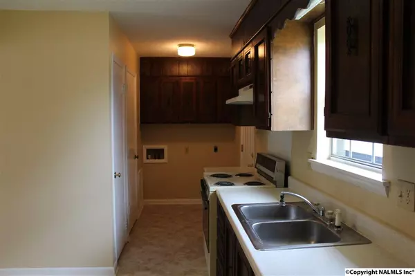 Decatur, AL 35601,1004 Skyview Street Sw