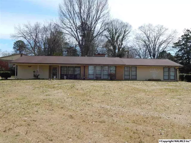 2361 Mcburney Drive, Florence, AL 35630