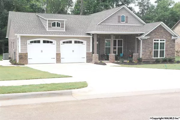 21701 Silver Oaks Circle, Athens, AL 35613