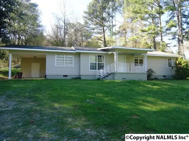 2728 Warrenton Road, Guntersville, AL 35976