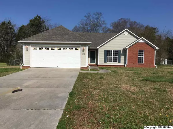 213 Cedar Creek Circle, New Market, AL 35761