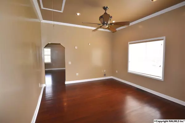 Paint Rock, AL 35764,96 Keel Street