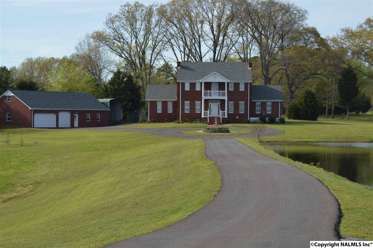 1200 County Road 31, Killen, AL 35645