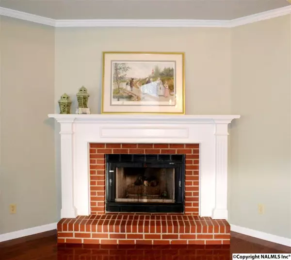 Decatur, AL 35601,1506 River Bend Place SE