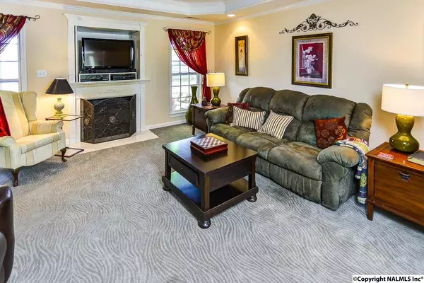 Decatur, AL 35603,11 Livingstone Lane