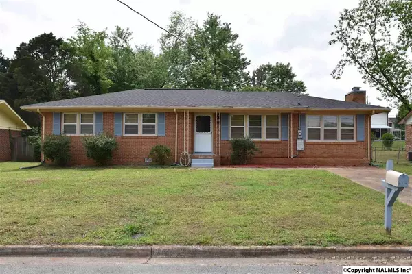 4031 Knollbrook Drive NW, Huntsville, AL 35810