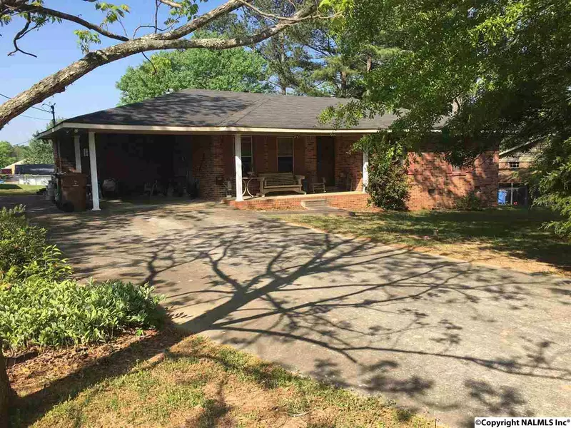 1108 Longwood Street NW, Hartselle, AL 35640