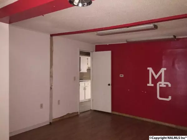 Guin, AL 35563,151 County Road 54