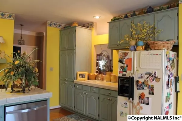 Rainsville, AL 35986,381 County Road 72