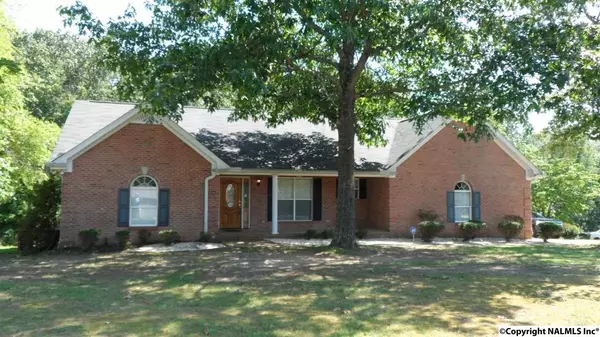 1104 Jimmy Drive, Glencoe, AL 35905