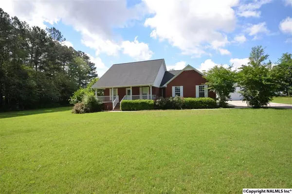 26600 Pine Drive, Athens, AL 35613