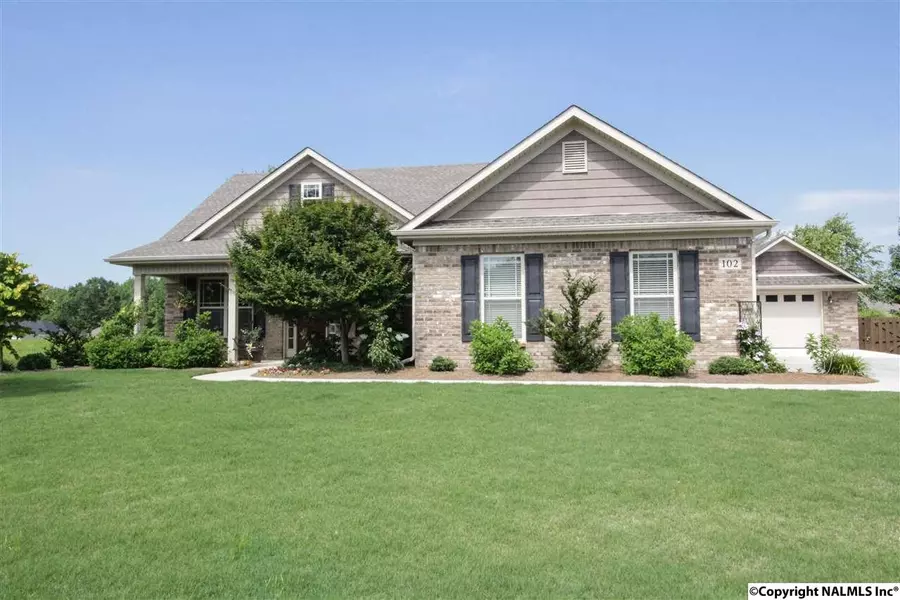 102 Grip Drive, Hazel Green, AL 35750