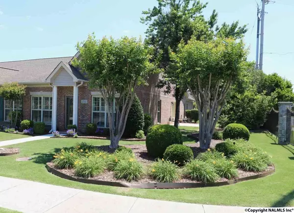 2532 Castlegate Blvd, Decatur, AL 35603