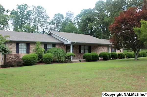 459 Lingerfelt Road, Rainsville, AL 35986