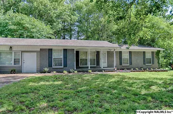 2504 Lancelot Drive, Huntsville, AL 35803