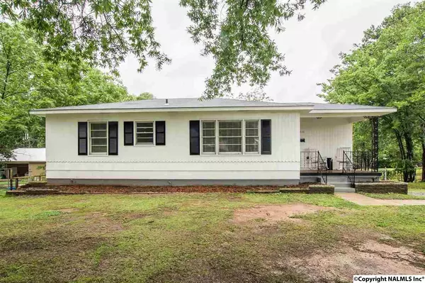 1511 16th Avenue SE, Decatur, AL 35601
