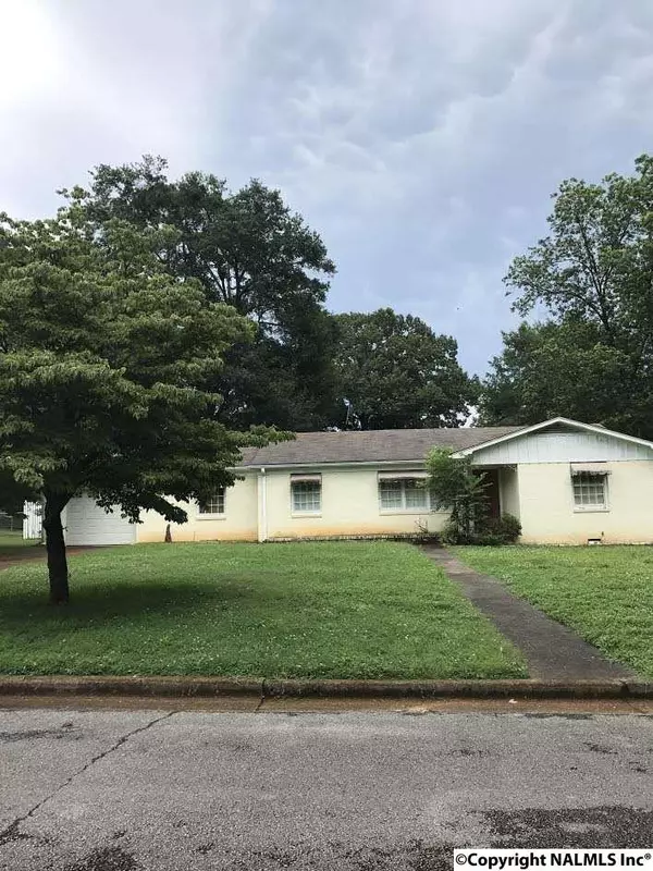 2312 SE Quince Drive, Decatur, AL 35601