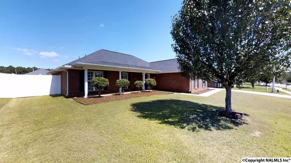 Madison, AL 35758,104 Barrister Place