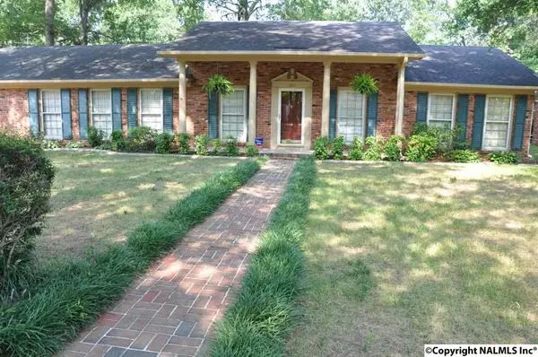 1311 Runnymead Avenue, Decatur, AL 35601