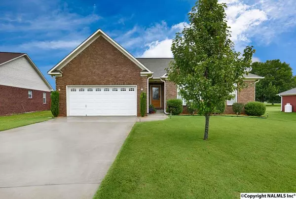 107 Wind Stone Drive, Toney, AL 35773