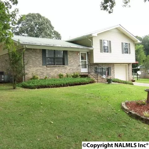 120 Briarwood Avenue, Eastaboga, AL 36260