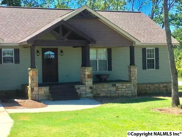 Guntersville, AL 35976,70 Buck Island Drive