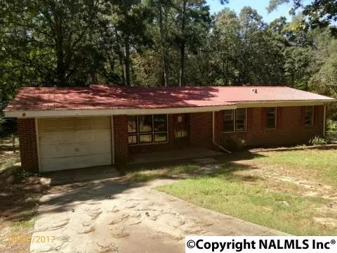 210 Sunset Street, Centre, AL 35960